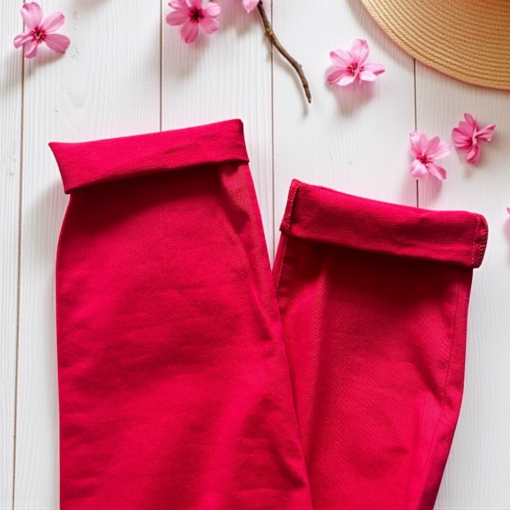 Crown & Ivy Women's Bold Pink High-Rise Crop Skinny‎ Jeans - Picture 5 of 7
